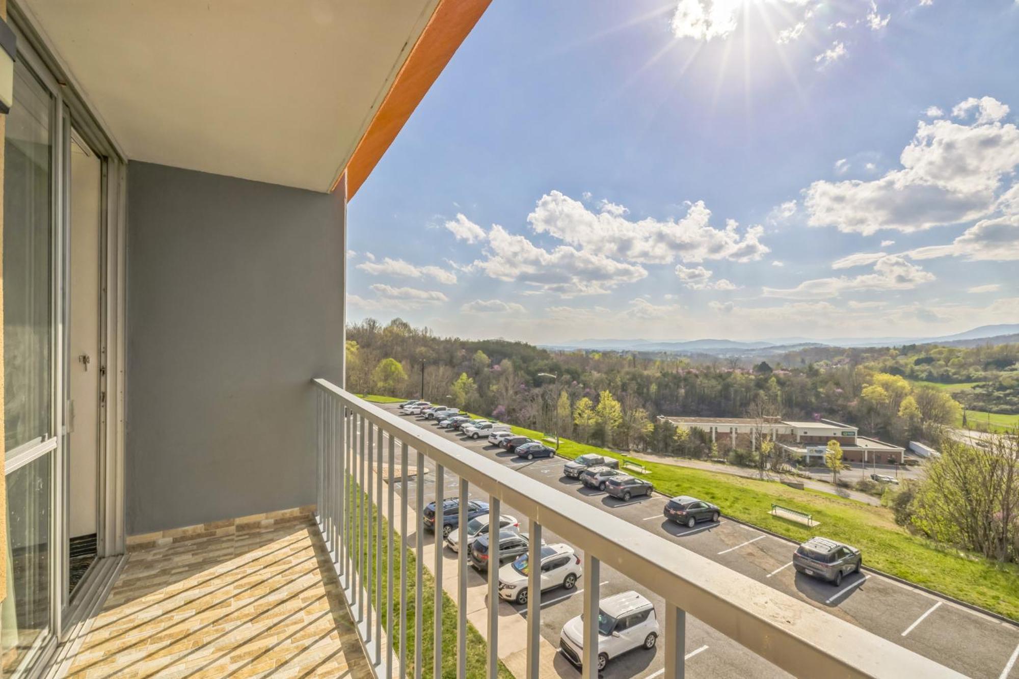 Howard Johnson By Wyndham Lexington Ngoại thất bức ảnh